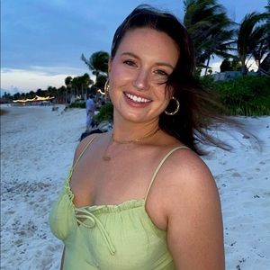 Meet your Posher, Emma